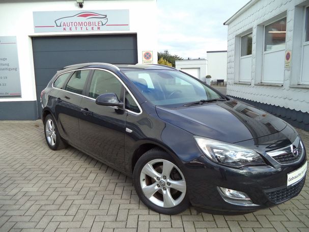 Opel Astra Sports Tourer 1.7 CDTi Sport 81 kW image number 2