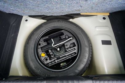 Car image 31