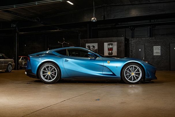 Ferrari 812 Superfast 588 kW image number 7