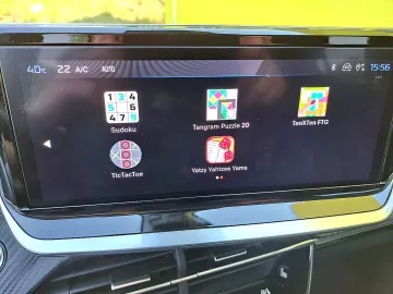 Car image 20