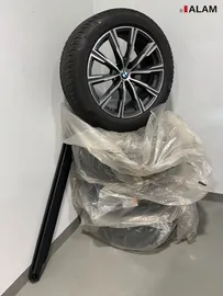 Car image 49