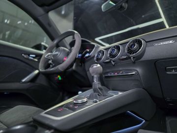 Car image 36