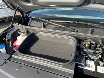 Car image 26