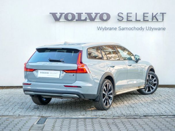 Volvo V60 Cross Country AWD 184 kW image number 8