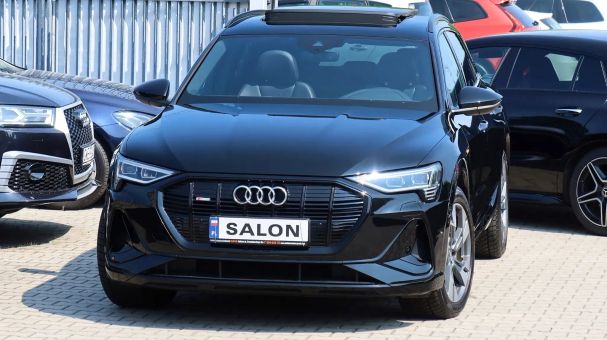 Audi e-tron 50 quattro S-line 230 kW image number 3