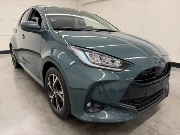 Car image 2