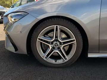 Car image 31