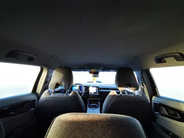Car image 38