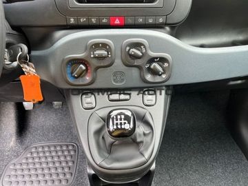 Car image 13