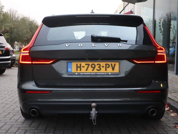 Volvo V60 T4 Polestar Momentum Pro 155 kW image number 33