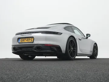 Car image 47