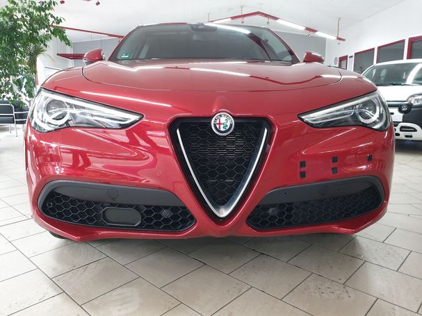 Alfa Romeo Stelvio 2.0 Turbo 16V 206 kW image number 2