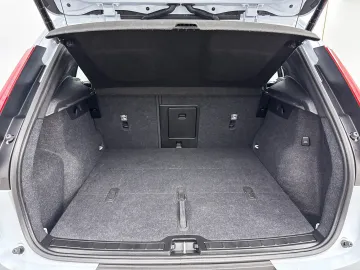 Car image 33