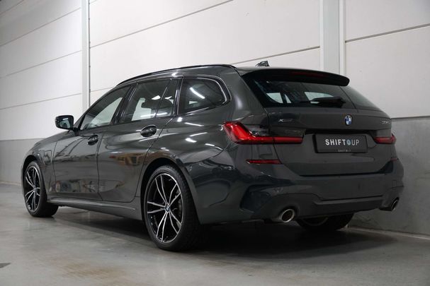 BMW 330e Touring M Sport xDrive 215 kW image number 6