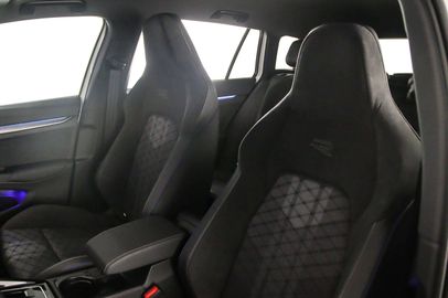 Car image 37