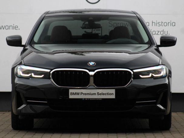 BMW 540i xDrive 250 kW image number 10