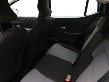 Car image 31