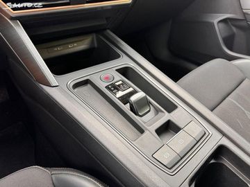 Car image 33