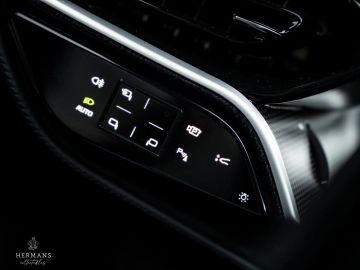 Car image 35