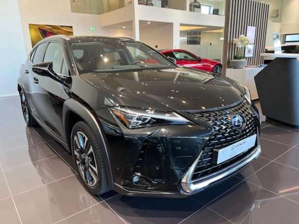 Lexus UX 250h Line 135 kW image number 2