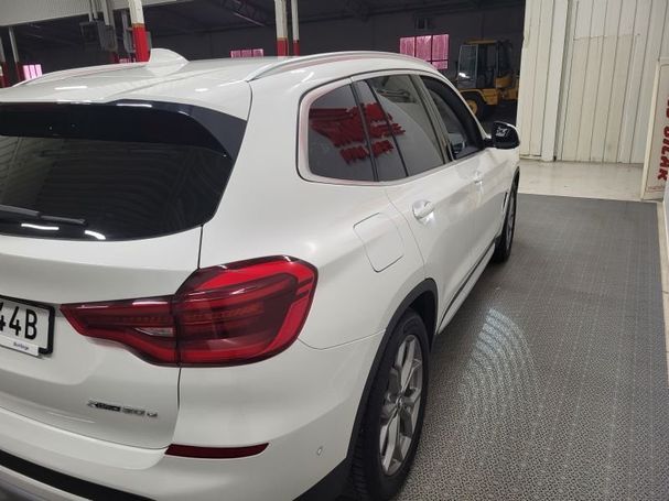 BMW X3 xDrive30e 215 kW image number 6