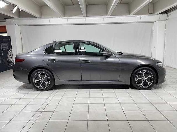 Alfa Romeo Giulia 2.2 Diesel AT8 118 kW image number 6