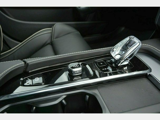 Volvo V90 B4 145 kW image number 12