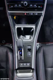 Car image 40