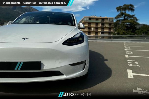 Tesla Model Y Long Range AWD 258 kW image number 10