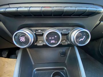 Car image 29