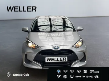 Car image 3