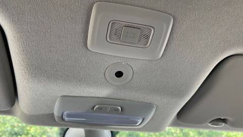 Car image 36