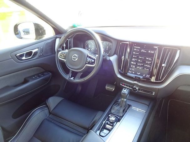 Volvo XC60 T4 140 kW image number 12