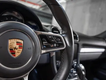 Car image 33