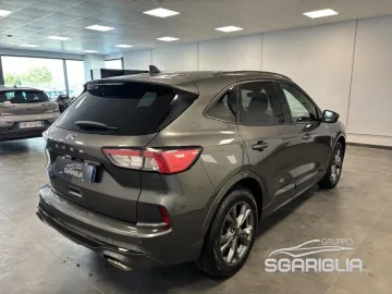 Car image 40