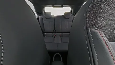 Car image 26