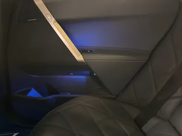 Car image 33