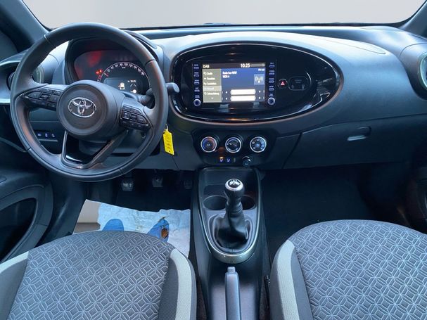 Toyota Aygo X 53 kW image number 10