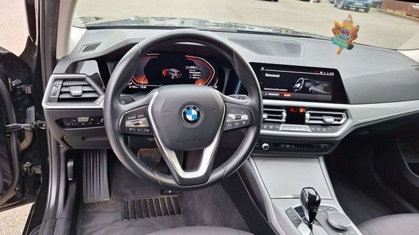 BMW 320d Touring Advantage 140 kW image number 9