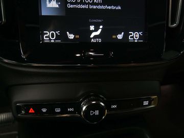 Car image 37