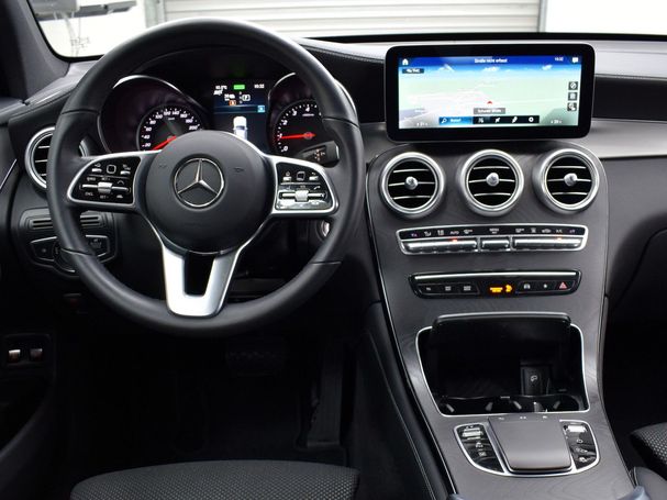 Mercedes-Benz GLC 300 e 235 kW image number 7