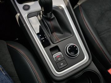 Car image 30