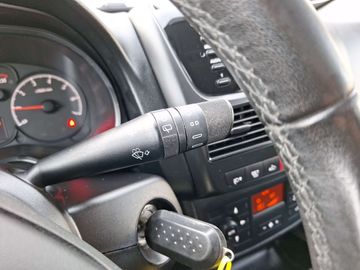 Car image 31