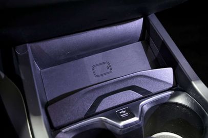 Car image 36