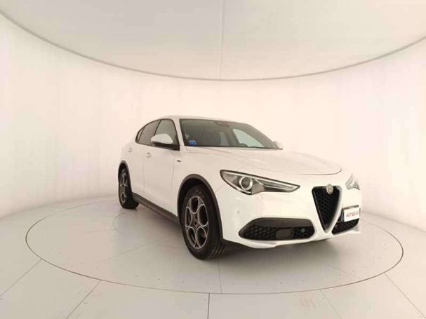 Alfa Romeo Stelvio 2.2 Q4 140 kW image number 2