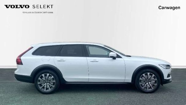 Volvo V90 Cross Country AWD B4 145 kW image number 2