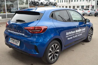 Car image 4