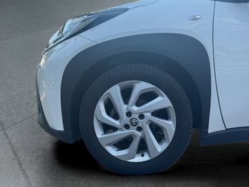 Car image 21