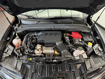 Car image 30