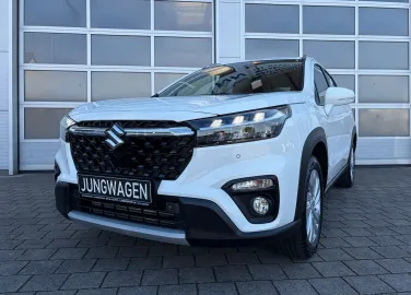 Car image 32